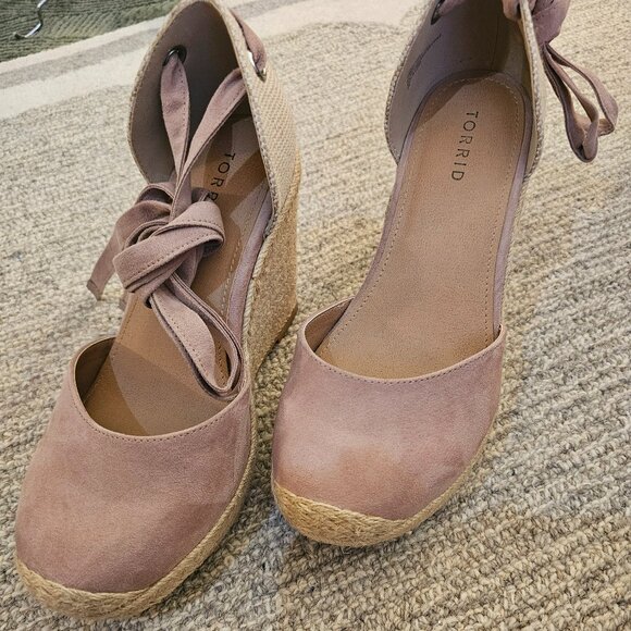 Torrid espadrille wedges - Picture 2 of 9